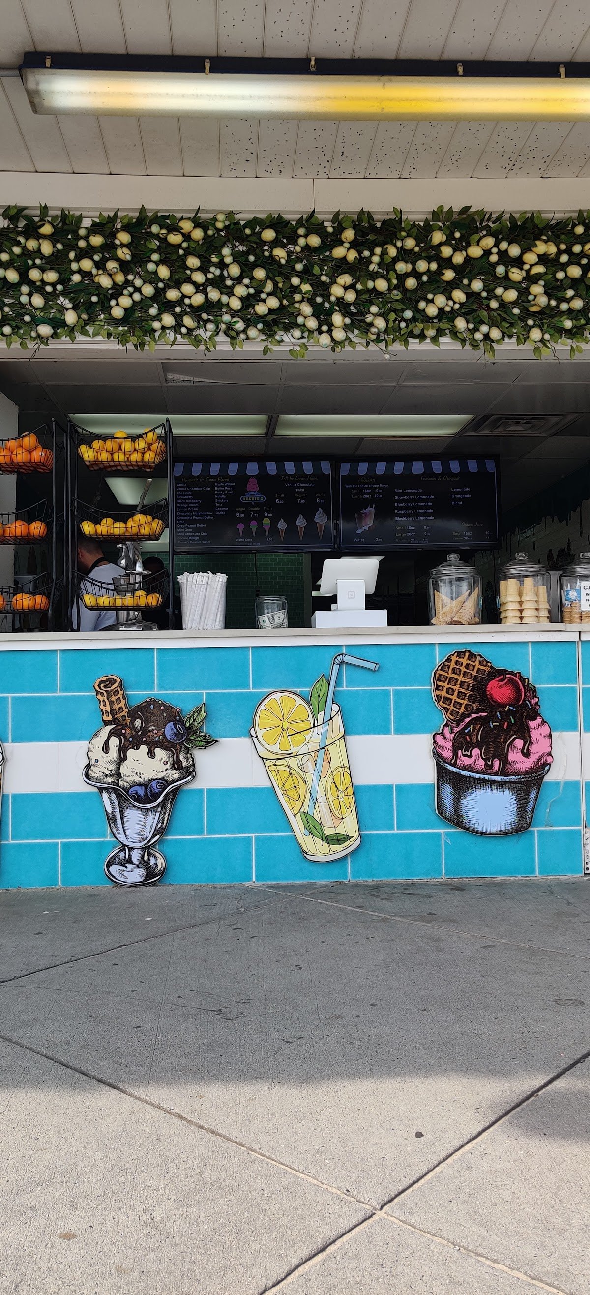 Archie's Ice Cream restaurant photo