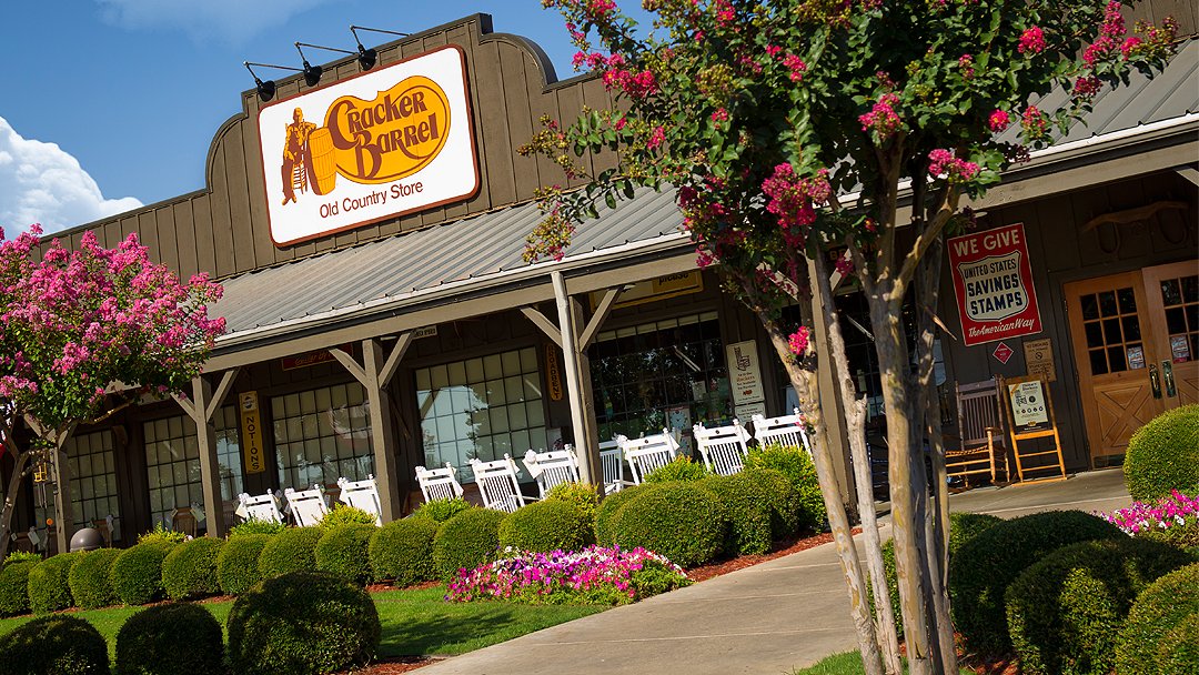 Cracker Barrel Old Country Store restaurant photo