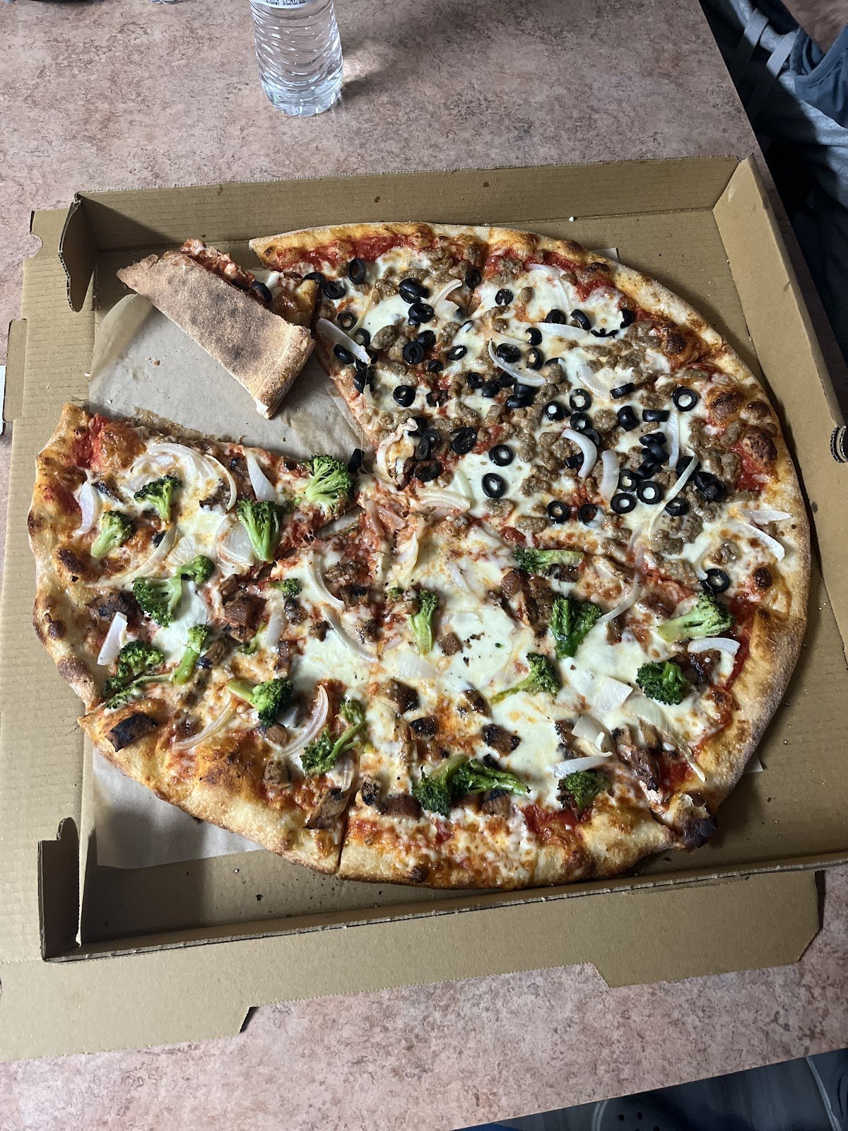 Gio's Pizza Co. restaurant photo
