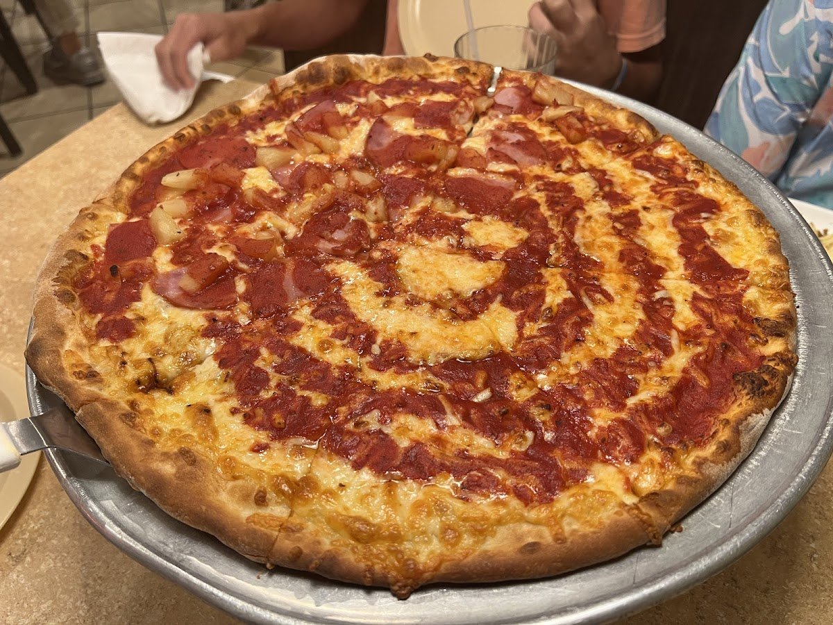 Grotto Pizza restaurant photo