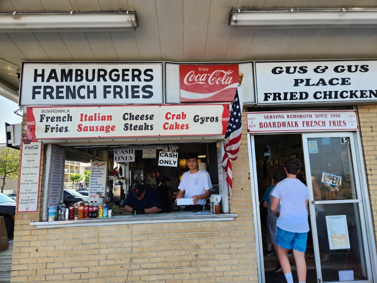 Gus & Gus Place restaurant photo