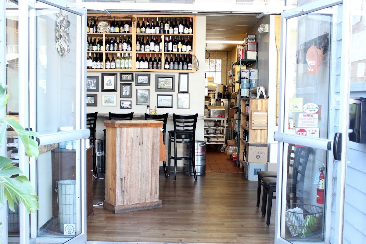 Henlopen City Oyster House restaurant in Rehoboth Beach