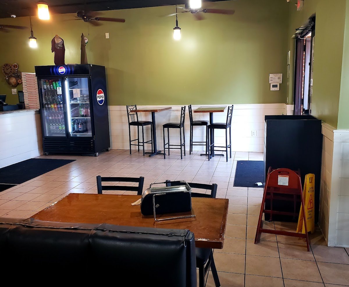 Henlopen Pizza Kitchen restaurant photo