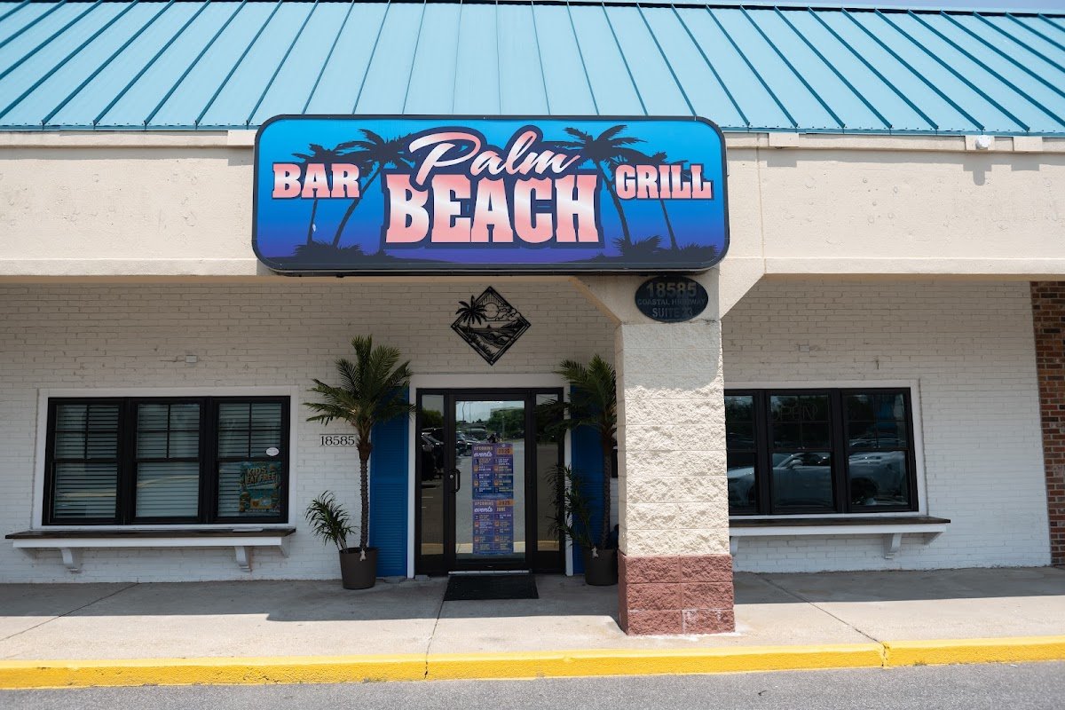 Palm Beach Bar and Grill restaurant photo