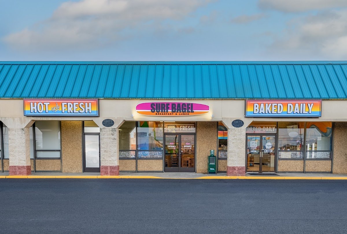 Surf Bagel Midway restaurant photo